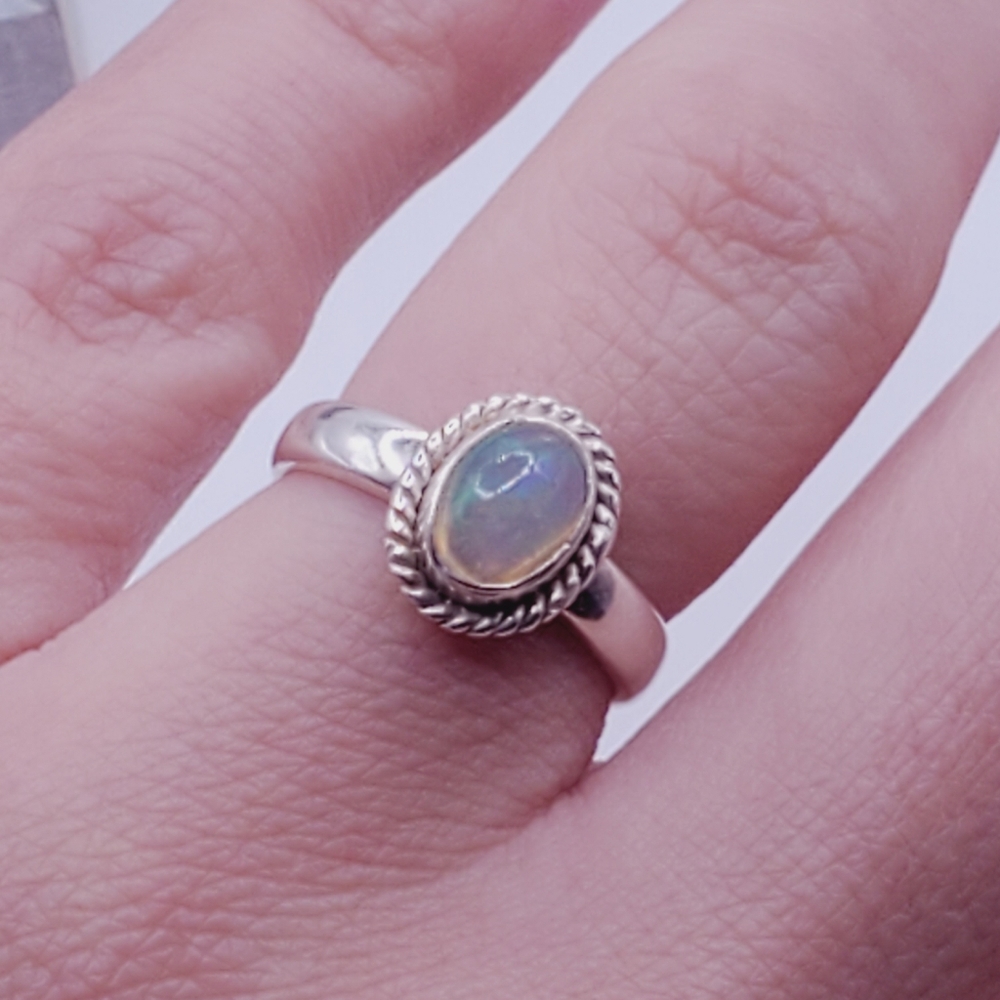 Genuine Opal 925 Sterling Silver Rope Halo Ring - Picture 4 of 5